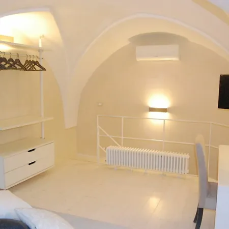Stevens Apartment *